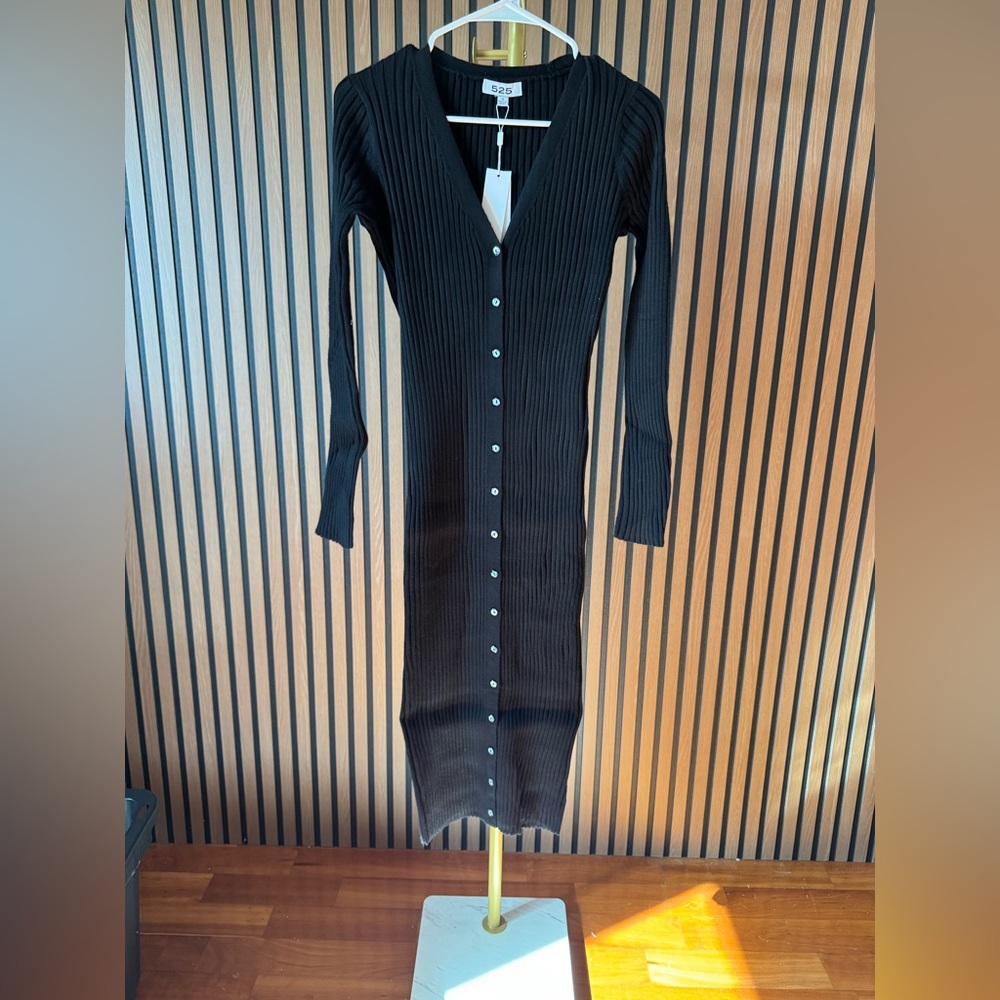 525, NWT, black dress size small